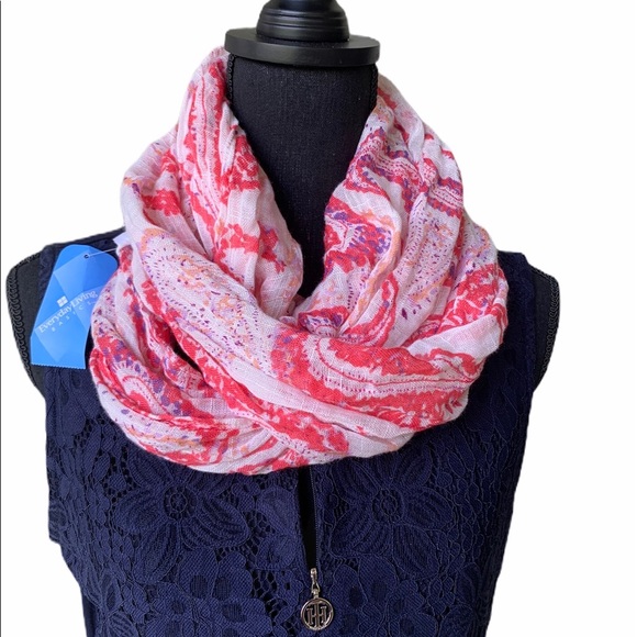 Everyday Living Pink Paisley Scarf - Picture 3 of 6